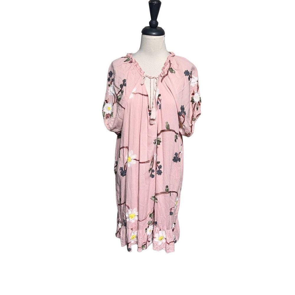 LIV Los Angeles Short Sleeve Embroidered Pink Dress NWT Size Large